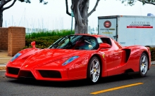  Ferrari Enzo   